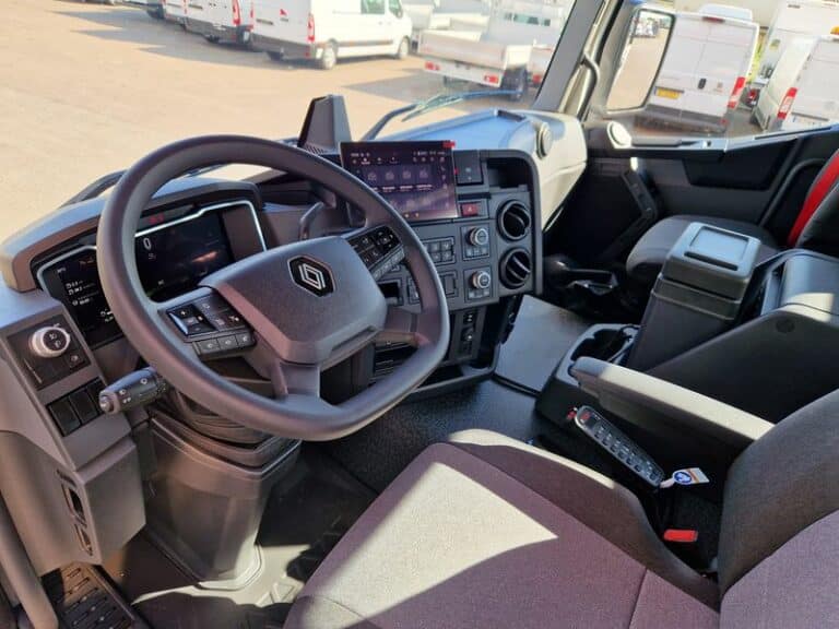 RENAULT C480 HOOKLIFT