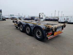 LECITRAILER PORTE CONTAINERS MULTIPOSITIONS