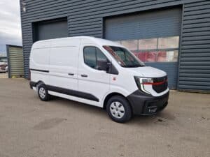 RENAULT MASTER L2H2 RED 150