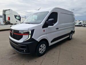 RENAULT MASTER L2H2 RED 150