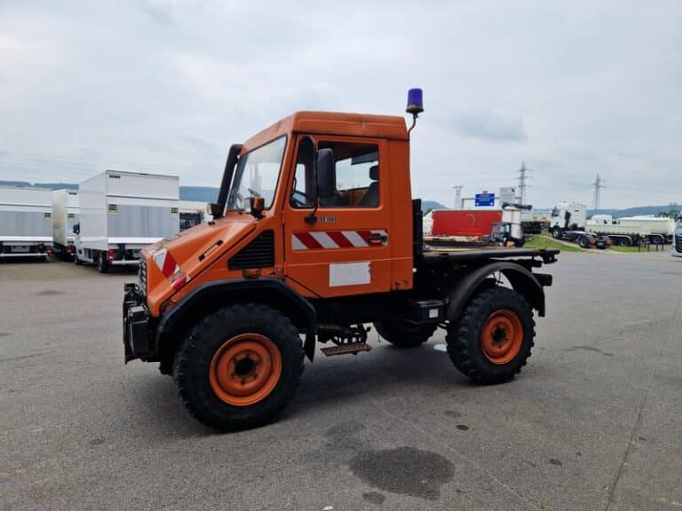 MERCEDES UNIMOG U90