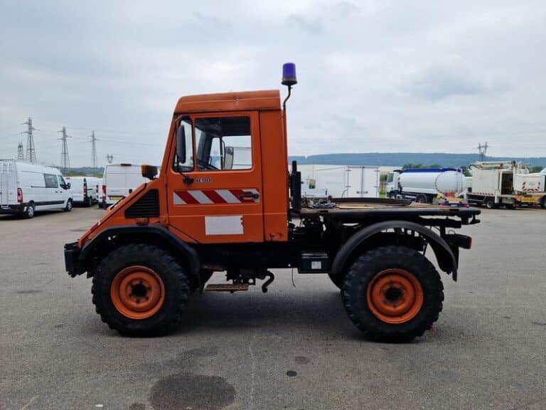 MERCEDES UNIMOG U90