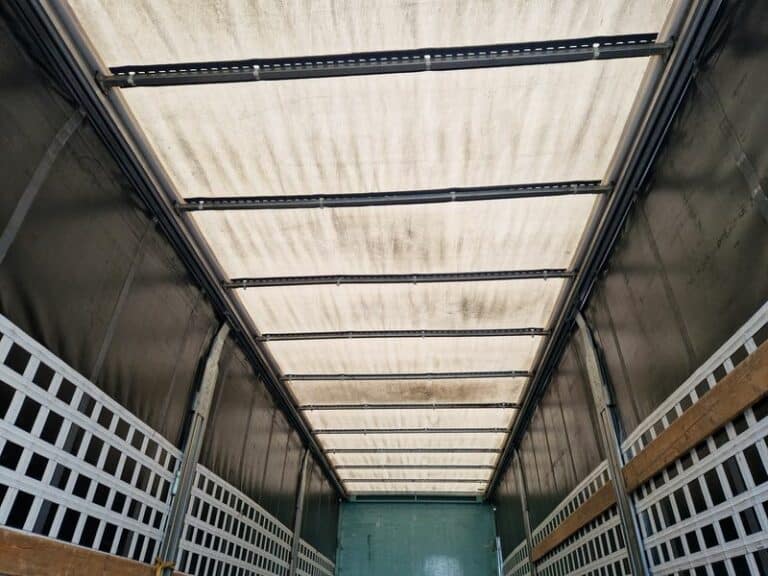 VOLVO FH 400 CURTAIN SIDE + LIFTGATE