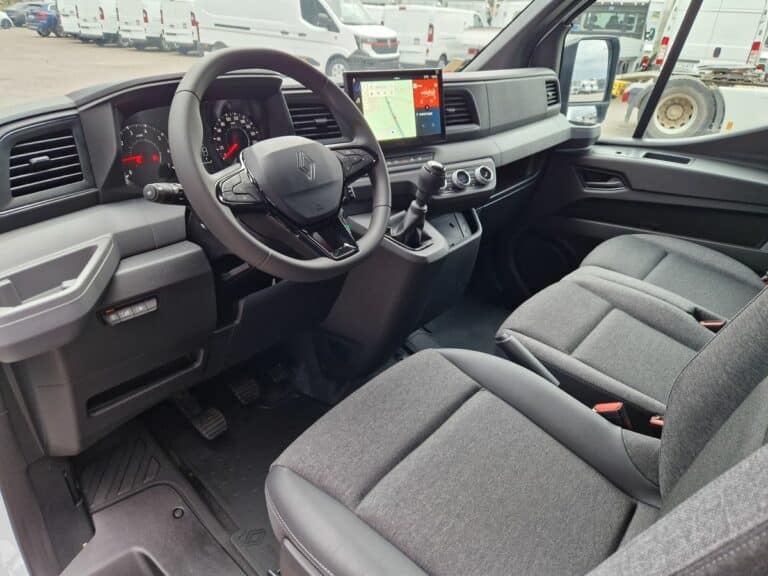 RENAULT MASTER L2H2 ROJO 170
