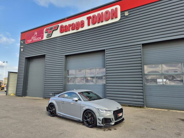 AUDI TT RS ICONIC EDITION