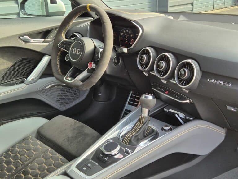 AUDI TT RS ICONIC EDITION