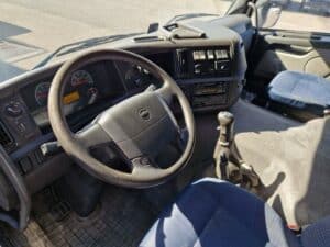 VOLVO FM300 PORTE VOITURES