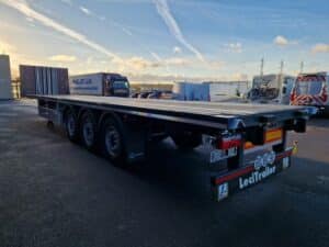 LECITRAILER FLATBED TWISTLOCKS