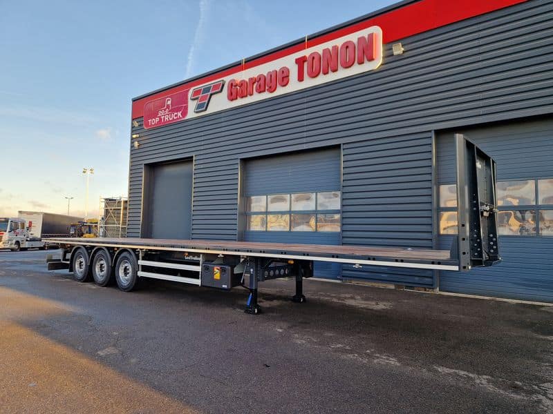 LECITRAILER FLATBED TWISTLOCKS
