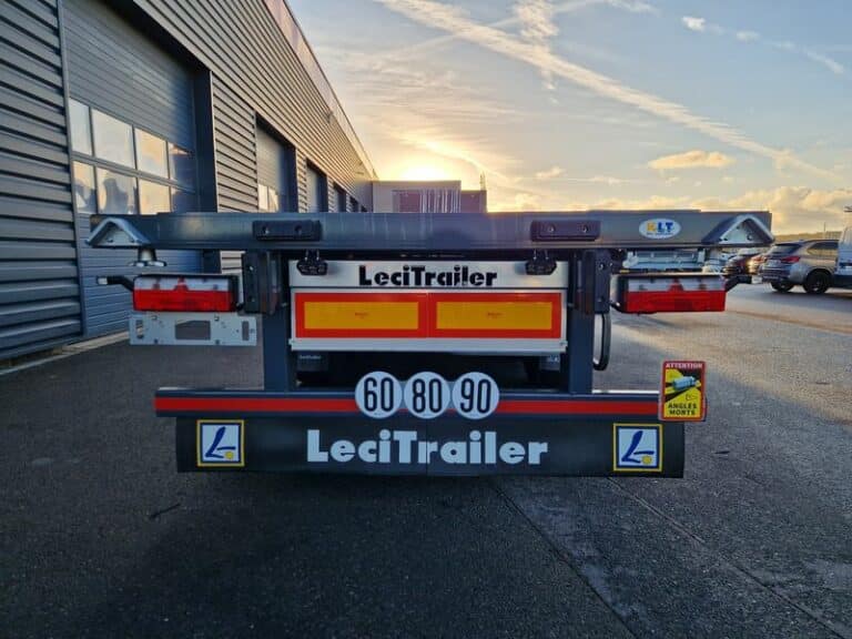 LECITRAILER FLATBED TWISTLOCKS