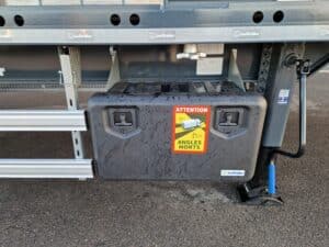 LECITRAILER FLATBED TWISTLOCKS
