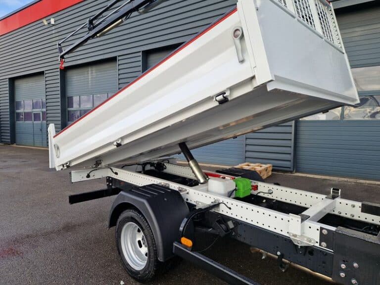 IVECO DAILY 35-160 TIPPER + REMOTE-CONTROLLED CRANE + HYDRAULICS