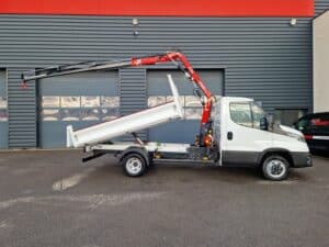 IVECO DAILY 35-160 TIPPER + REMOTE-CONTROLLED CRANE + HYDRAULICS