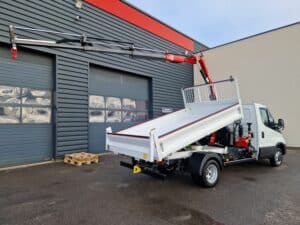 IVECO DAILY 35-160 TIPPER + REMOTE-CONTROLLED CRANE + HYDRAULICS