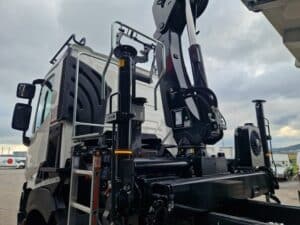 RENAULT K440 Double-Tipper + Crane