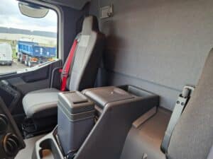 RENAULT K440 Double-Tipper + Crane