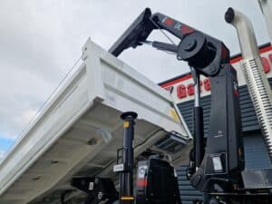RENAULT K440 Double-Tipper + Crane