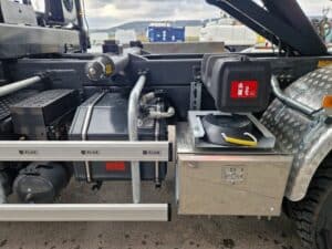 RENAULT K440 Double-Tipper + Crane