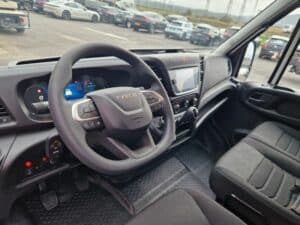 IVECO DAILY 35-160 TIPPER + REMOTE-CONTROLLED CRANE