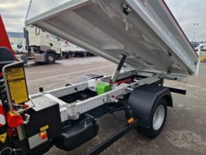 IVECO DAILY 35-160 TIPPER + REMOTE-CONTROLLED CRANE