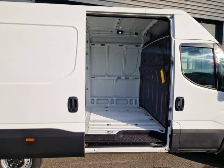 IVECO DAILY 35S14 HI-MATIC