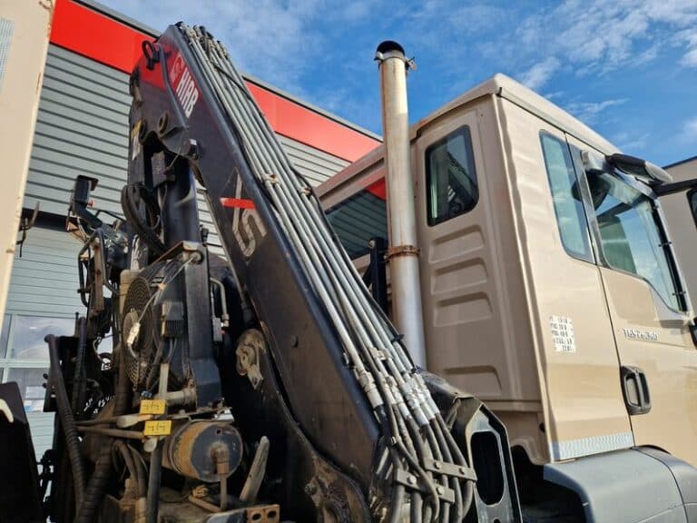 MAN TGS 26.360 Tipper + Crane