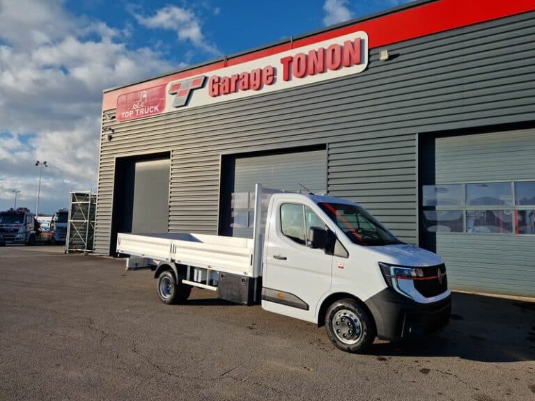RENAULT MASTER 170 RED PLATEAU 4.60M