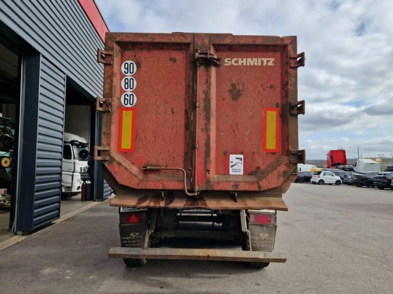 SCHMITZ BENNE A FERRAILLE 49m3