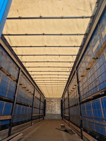 SCHMITZ TAUTLINER REHAUSSABLE FOSSE A BOBINES