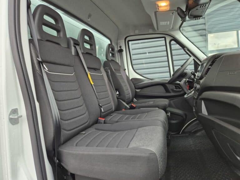 IVECO DAILY 35-180 BVA BENNE + COFFRE