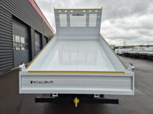 IVECO DAILY 35-180 BVA BENNE + COFFRE
