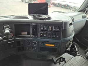 VOLVO FH 480 DEPANNEUSE