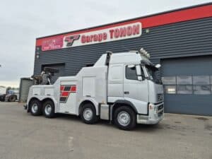 VOLVO FH 480 DEPANNEUSE
