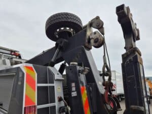 VOLVO FH 480 DEPANNEUSE