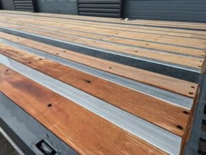 LECITRAILER PLATEAU TWISTLOCKS