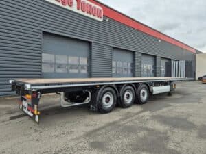 LECITRAILER PLATEAU TWISTLOCKS