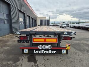 LECITRAILER PLATEAU TWISTLOCKS