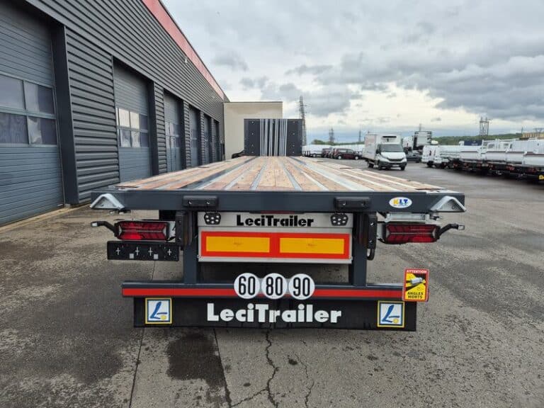 LECITRAILER PLATEAU TWISTLOCKS