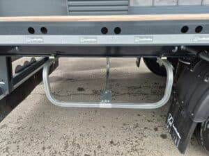 LECITRAILER PLATEAU TWISTLOCKS