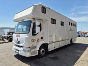 RENAULT MIDLUM 180 VAN A CHEVAUX