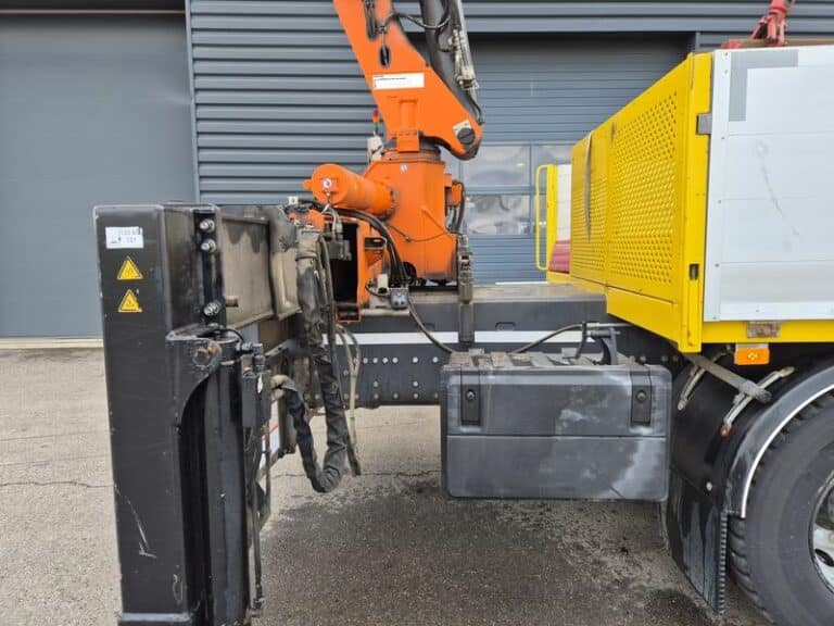 VOLVO FMX 460 PLATEAU + GRUE