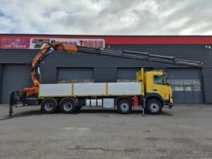 VOLVO FMX 460 PLATEAU + GRUE