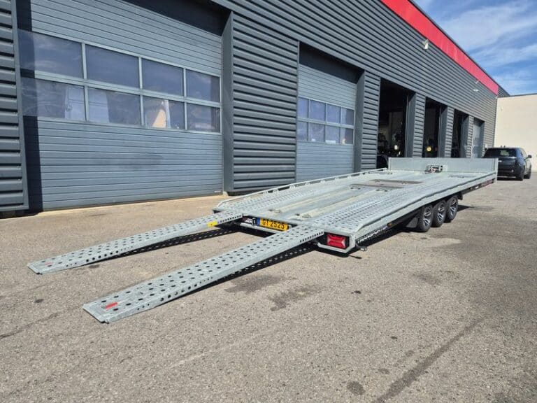BRIAN JAMES REMORQUE TTRANSPORTER PORTE VOITURE