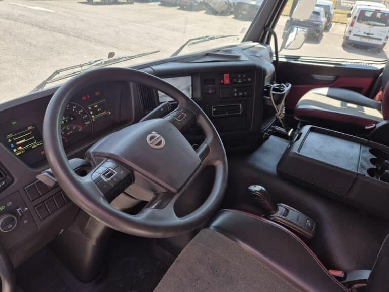 VOLVO FMX 460 HYDROCARBURES