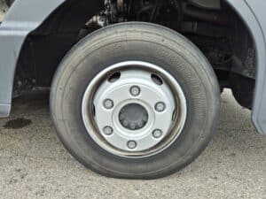 MERCEDES ATEGO 812 CAISSE + HAYON