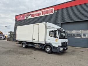 MERCEDES ATEGO 812 CAISSE + HAYON