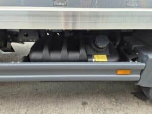 MERCEDES ATEGO 812 CAISSE + HAYON