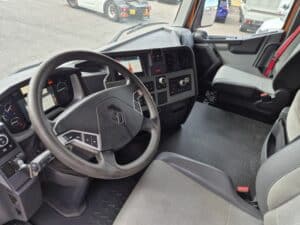 RENAULT C460