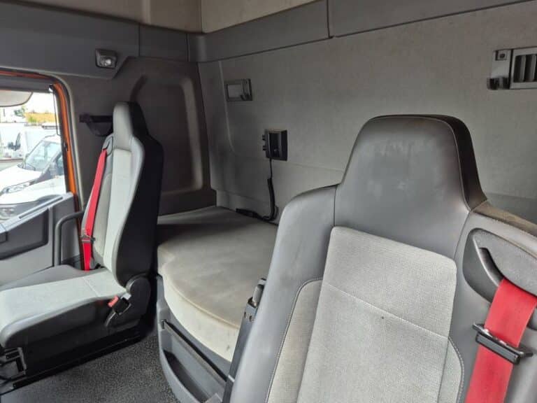 RENAULT C460