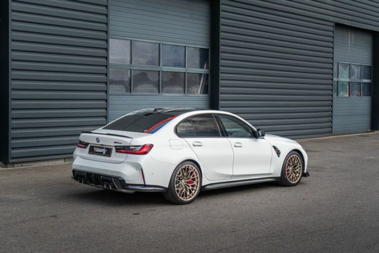 BMW M3 CS xDrive